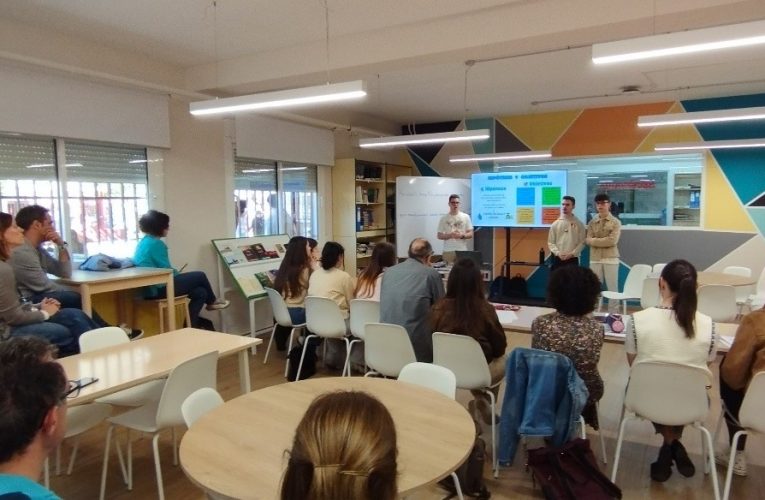 El IES Azuer culmina con éxito las defensas de los Proyectos del Bachillerato de Investigación